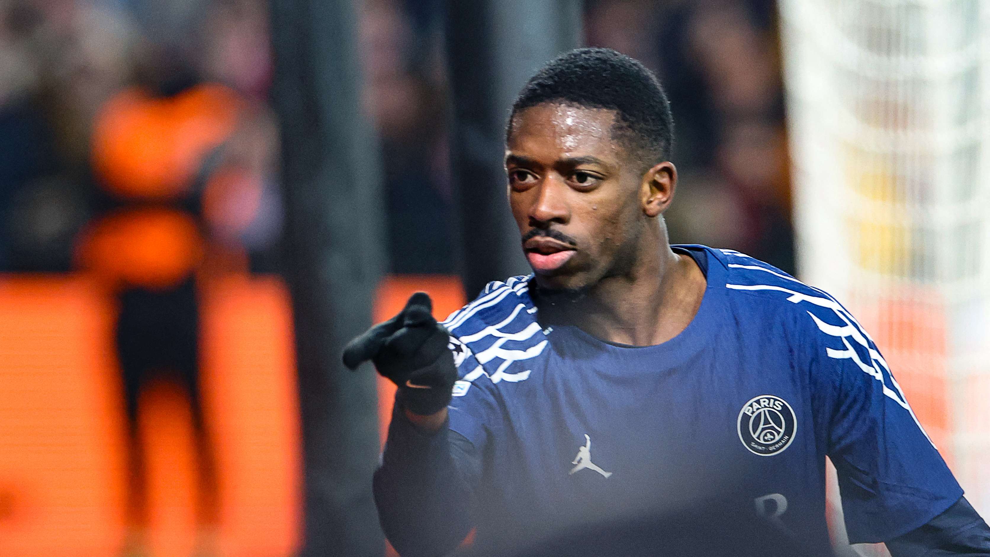 曼聯便以 曼聯便以